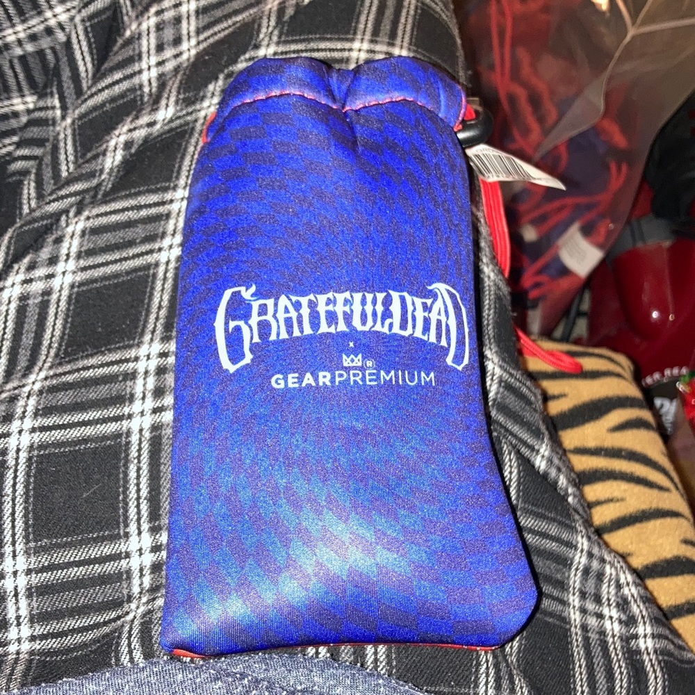 Grateful Dead Drawstring Pouch & Sticker - Picture 2 of 4